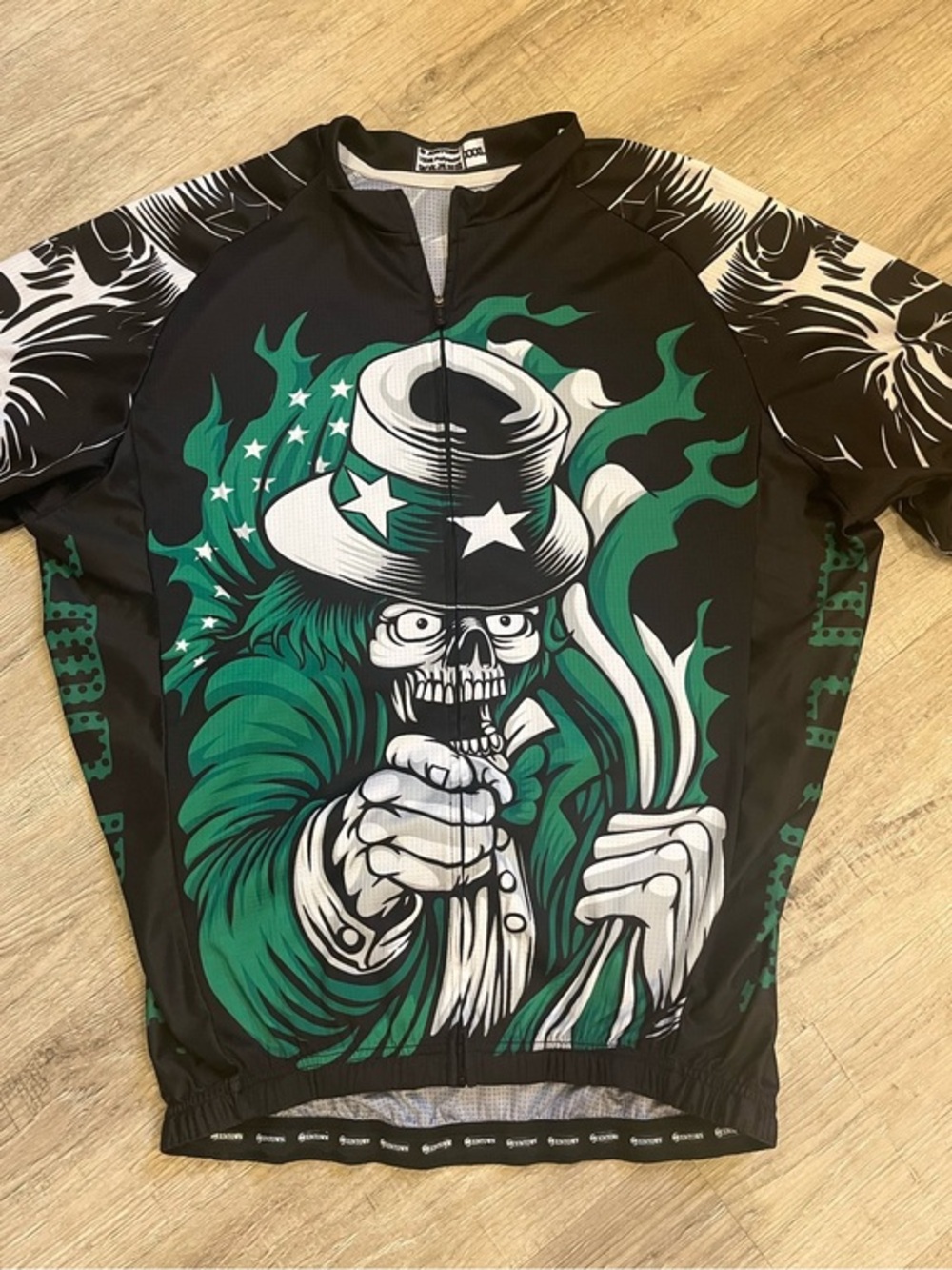 Xintown Men's Black & Green Graphic Cycling Jersey with Skull Patriot Motif 3X